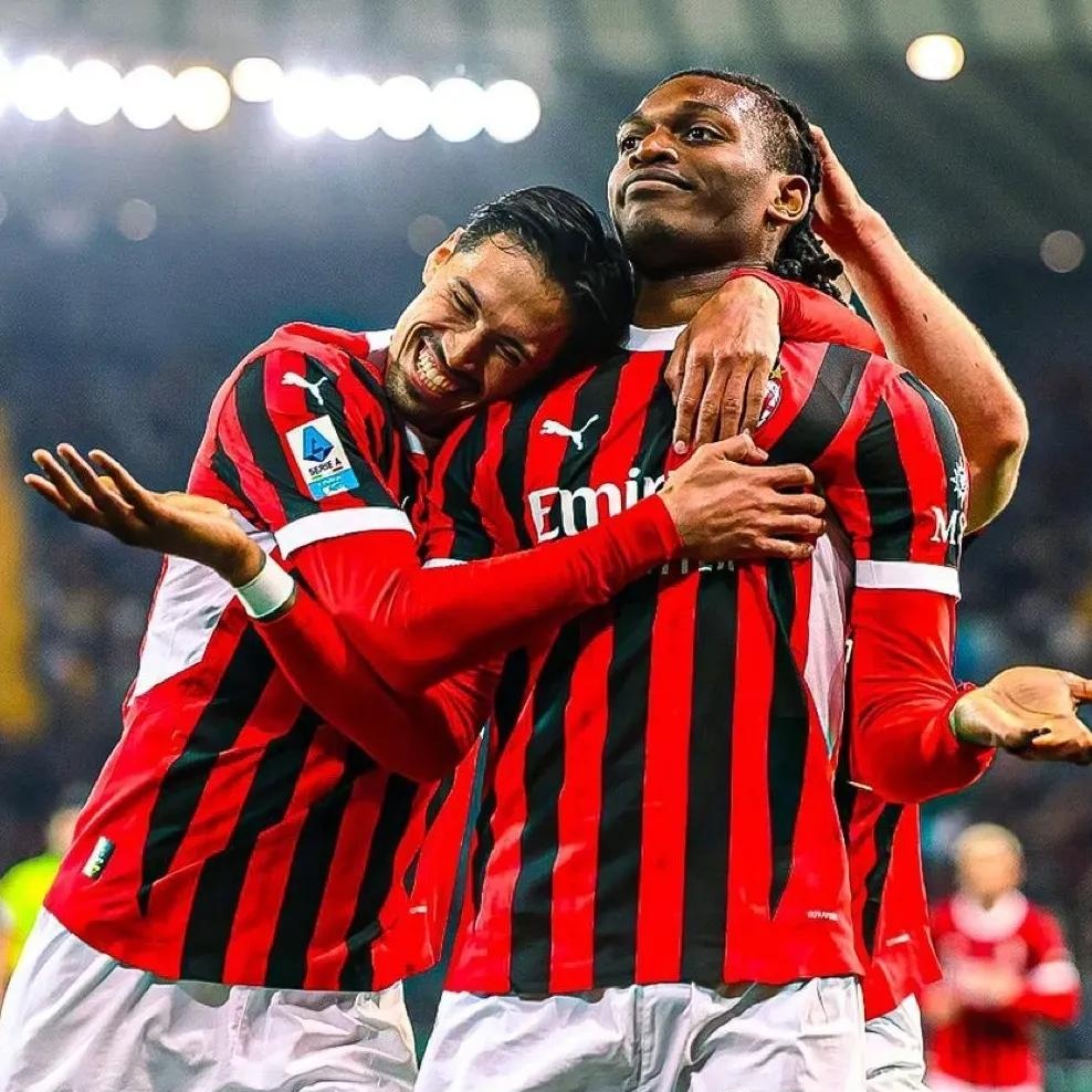 关于转会期NBA常规赛传出新动向；曼联完成体检；管理层表态：质疑声仍在；赛季目标并未改变的信息